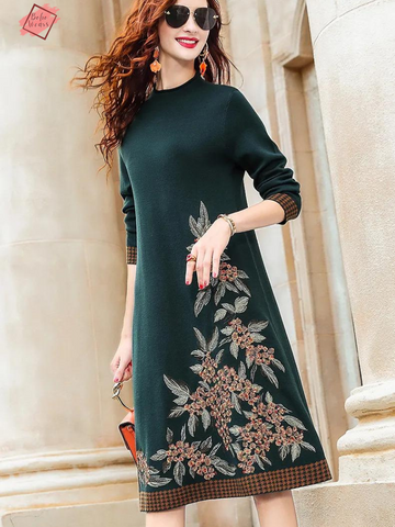 Embroidered Knitted Dress for Autumn/Winter - Feminine, Round Neck, Long Sleeve