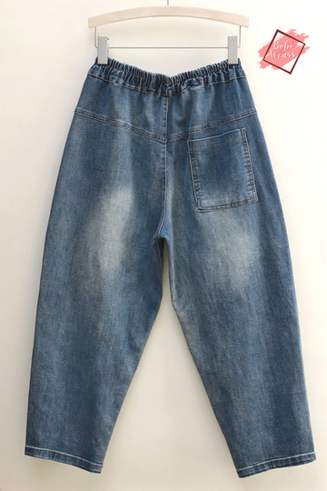 Blue Embroidered Jeans - A Touch of Vintage Chic for Your Summer Wardrobe