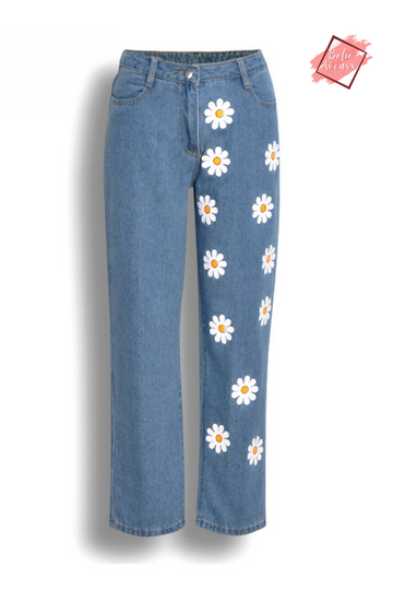 Chic High-Waisted Women Jeans - Elegance Meets Comfort