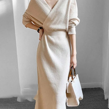 Chic V Neck Bodycon Sweater Dress for a Stylish Autumn/Winter: Slim-Fit Knitted Pencil Long Dress